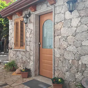 https://giardino-del-sole.taorminaitalyhotels.com
